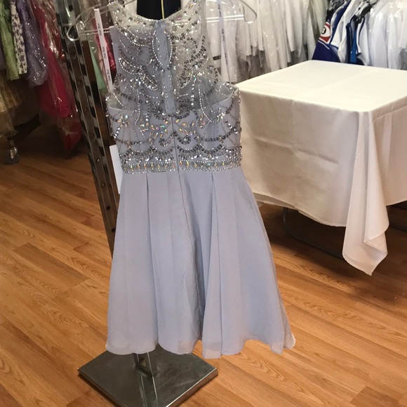 Star Box Silver dress with rhinestones - Picture 4 of 7